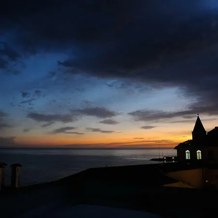 Sol Levante Feriehus